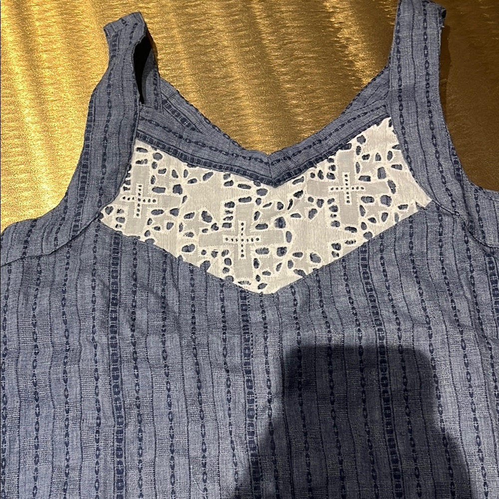 NWT Doe & Rae Blue Embroidered Tank - Picture 3 of 6